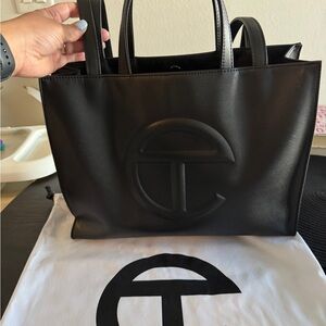 Telfar Black Shopping Bag (Medium)